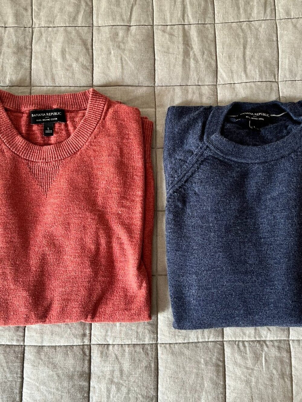 Banana Republic Crewneck Sweaters (Pair) - Men's Large (L)